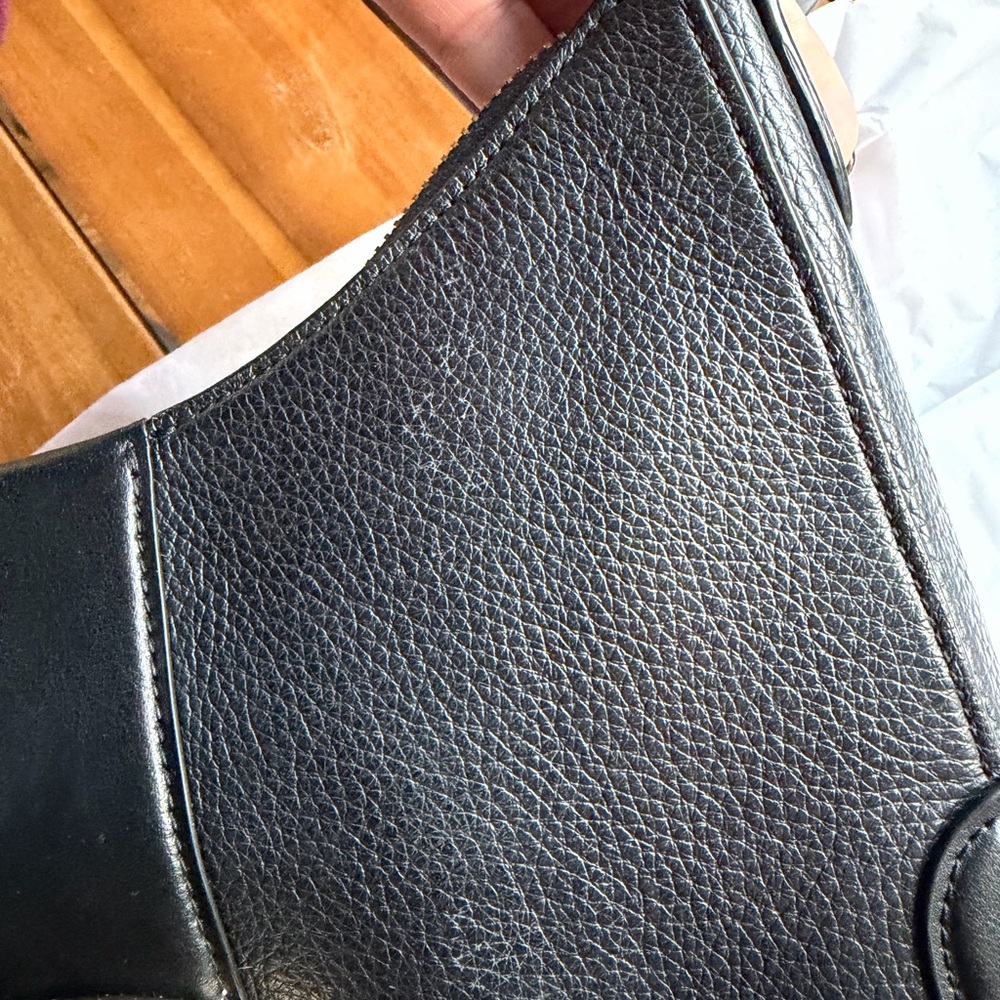 Coach Black Leather Bag with Gold Hardware - Picture 6 of 10